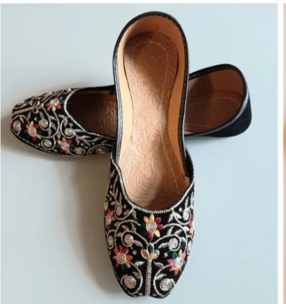 Women Designer jutti