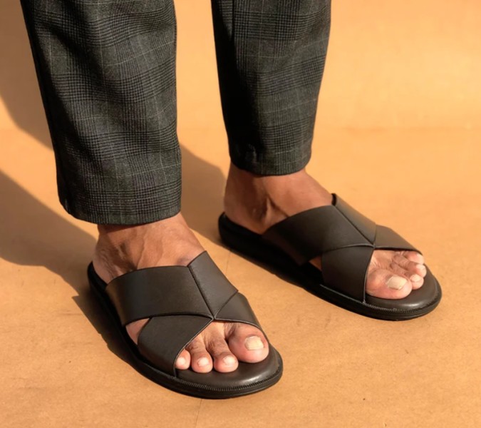 Cross Sandals Brown