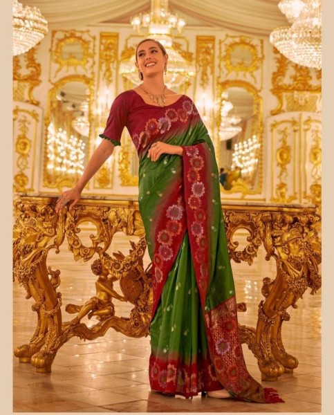 Banarashi silk saree with Blouse Piece